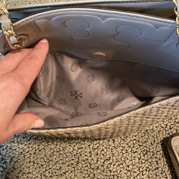 STUNNING Tory Burch Gray Leather Shoulder Bag in EUC